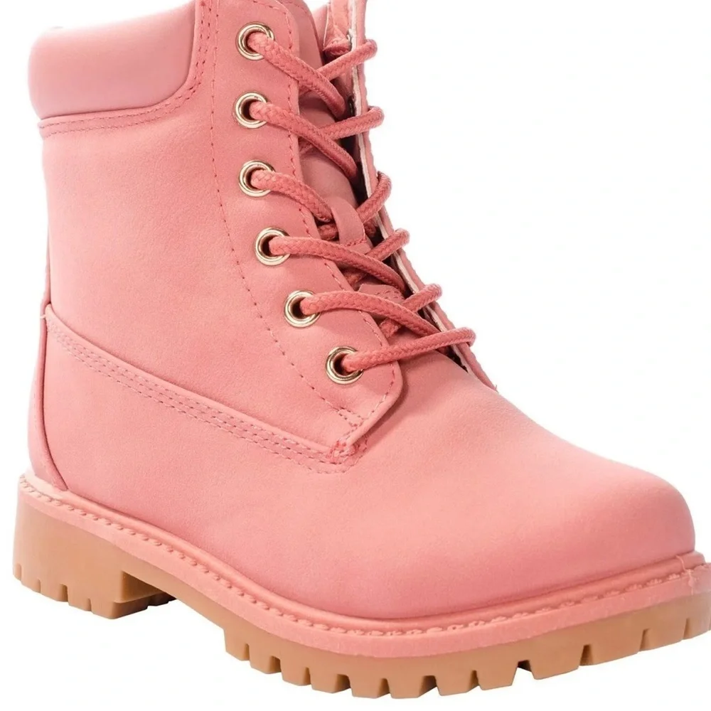Anna Dallas -20K girls boots